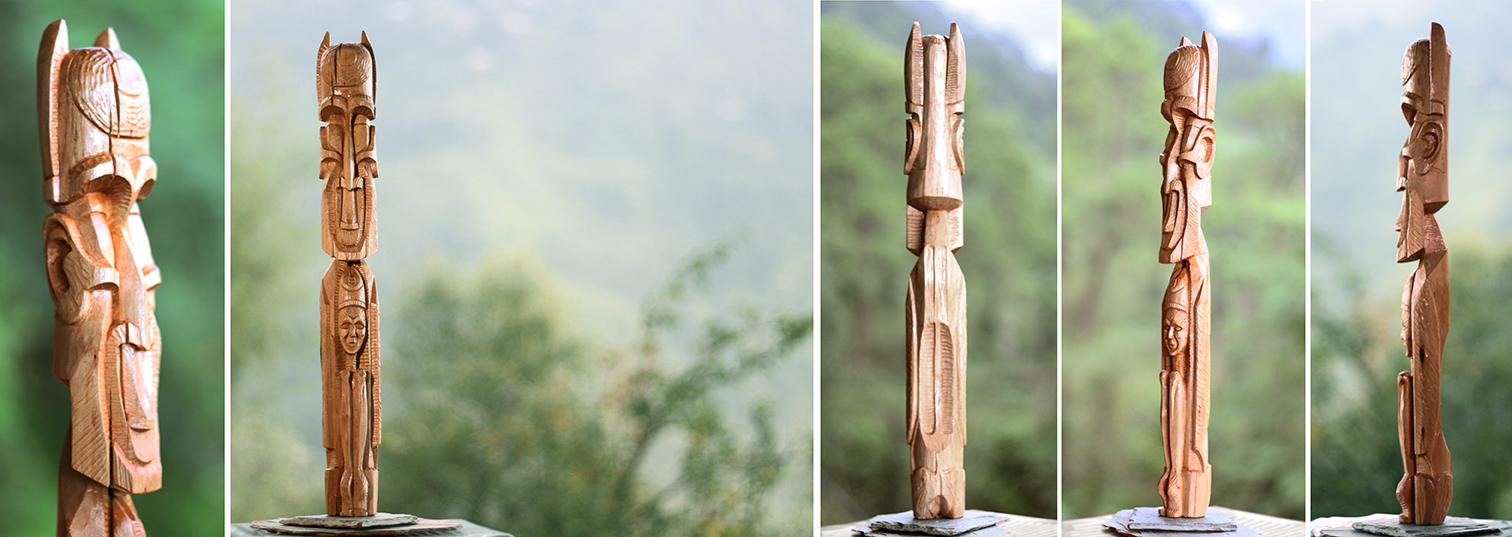 Hommage to Easter Island - A wood sculpture inspired by Moai statues